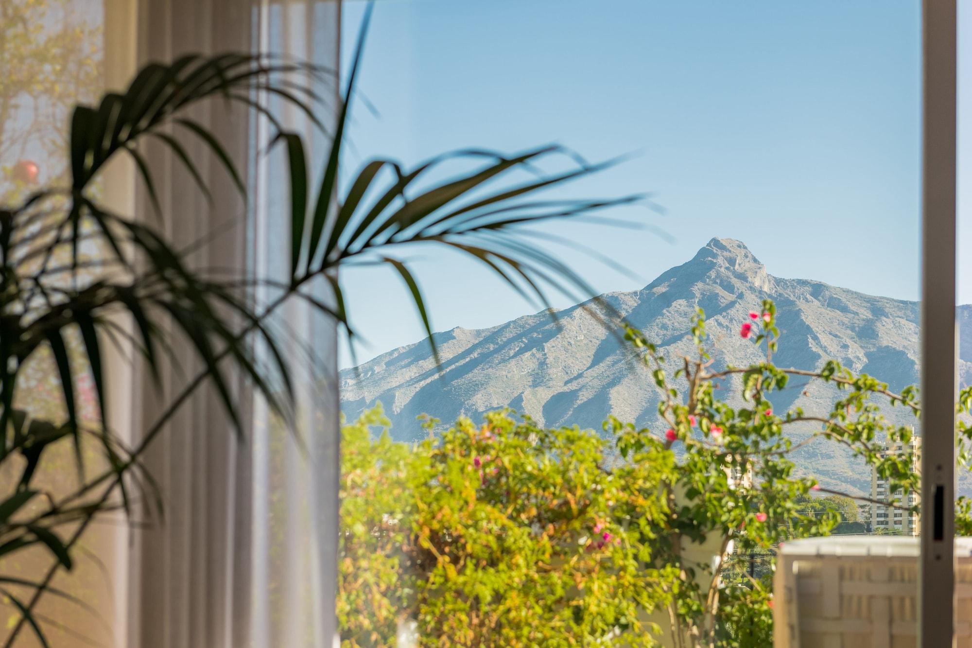 Molo 44 Suites Puerto Banus Марбелья Екстер'єр фото